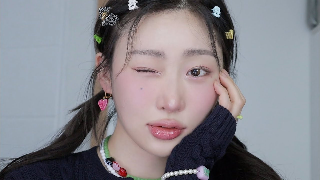 구독자들이 추천한 제품들로 MZ 핑💖💝쿠 메이크업💘 거기에 뉴진스를 살짝.. .
