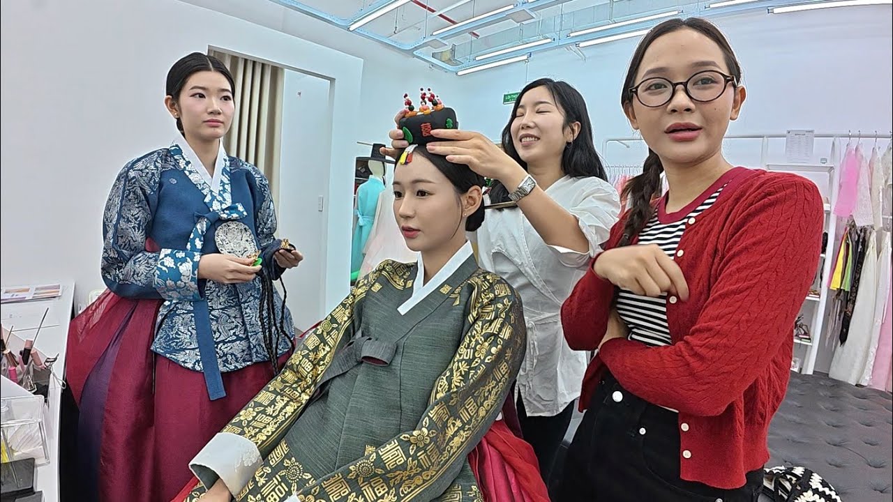 역시 한복 모델은 한국인이 최고인 이유... 전문 모델 피지컬ㄷㄷ