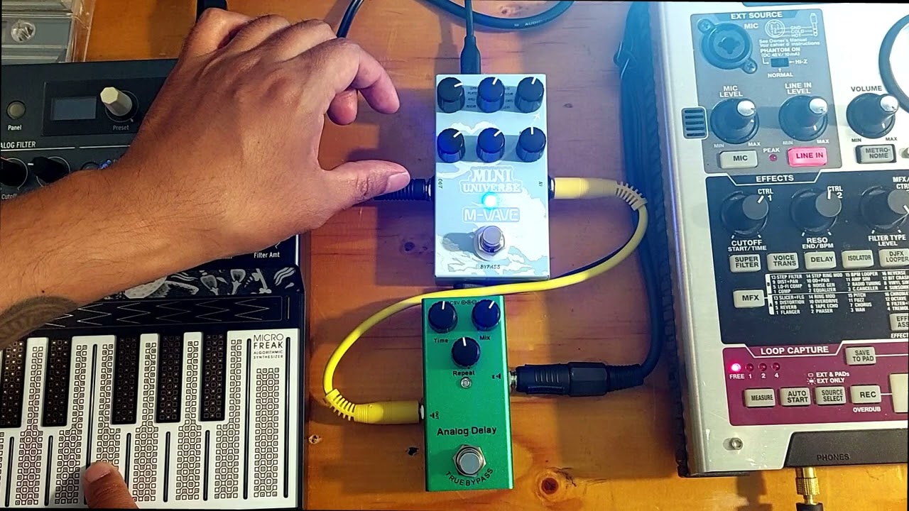 Budget Guitar Pedals for my Microfreak (Mini Universe M-Vave and Analog Delay)