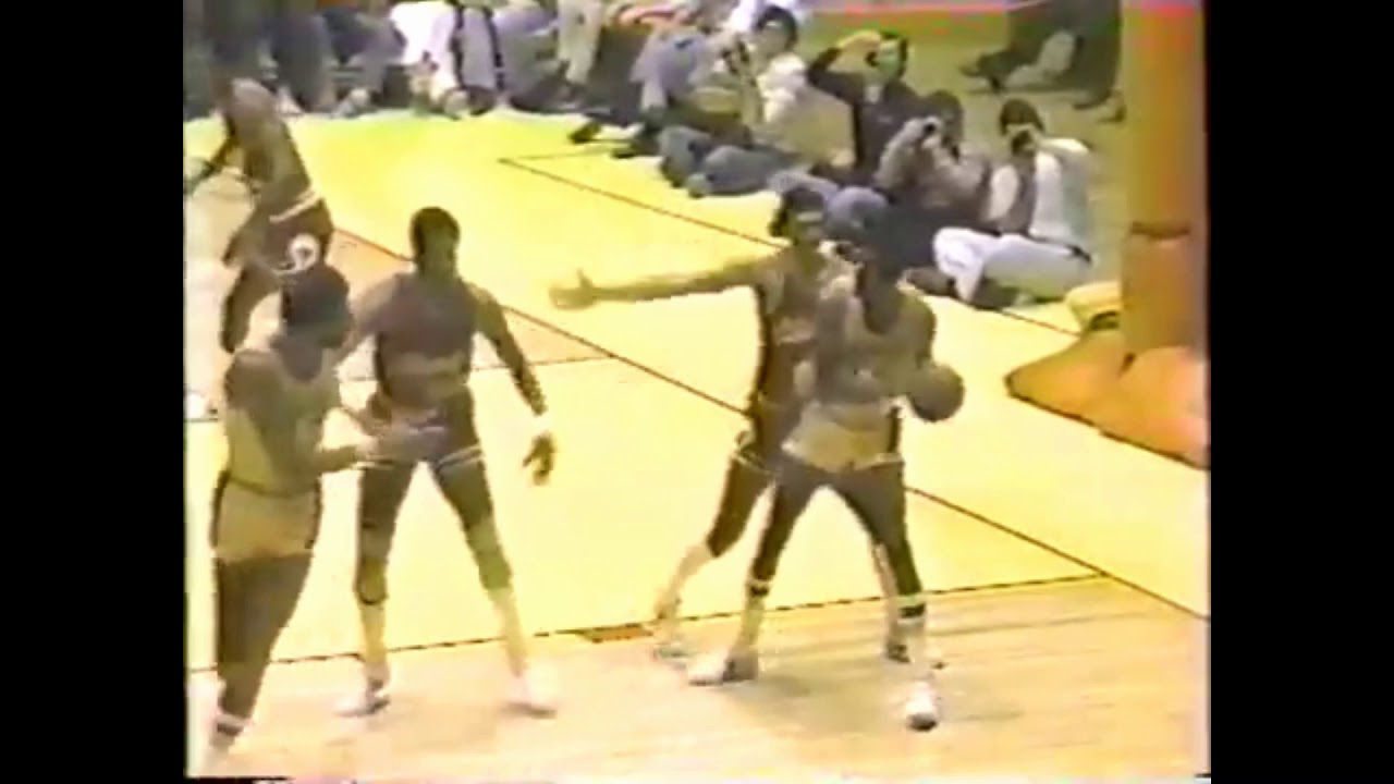 Kareem Abdul Jabbar vs Artis Gilmore Duel 1979 RS