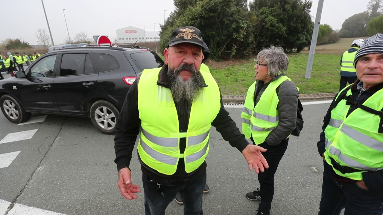La Rochelle : les Gilets jaunes bloquent Beaulieu
