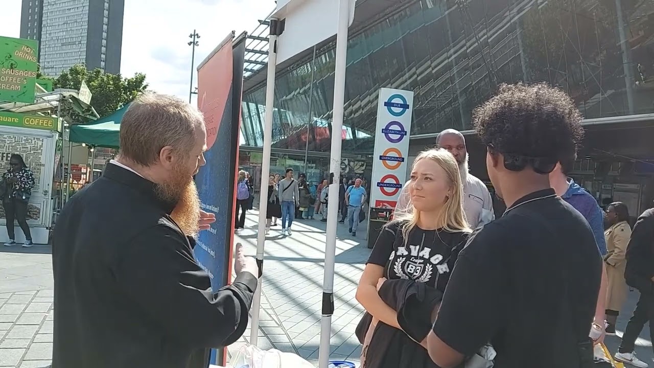 Why Are Western Women Turning To Islam! Yusuf and Visitor Speakers Corner Sam Dawah