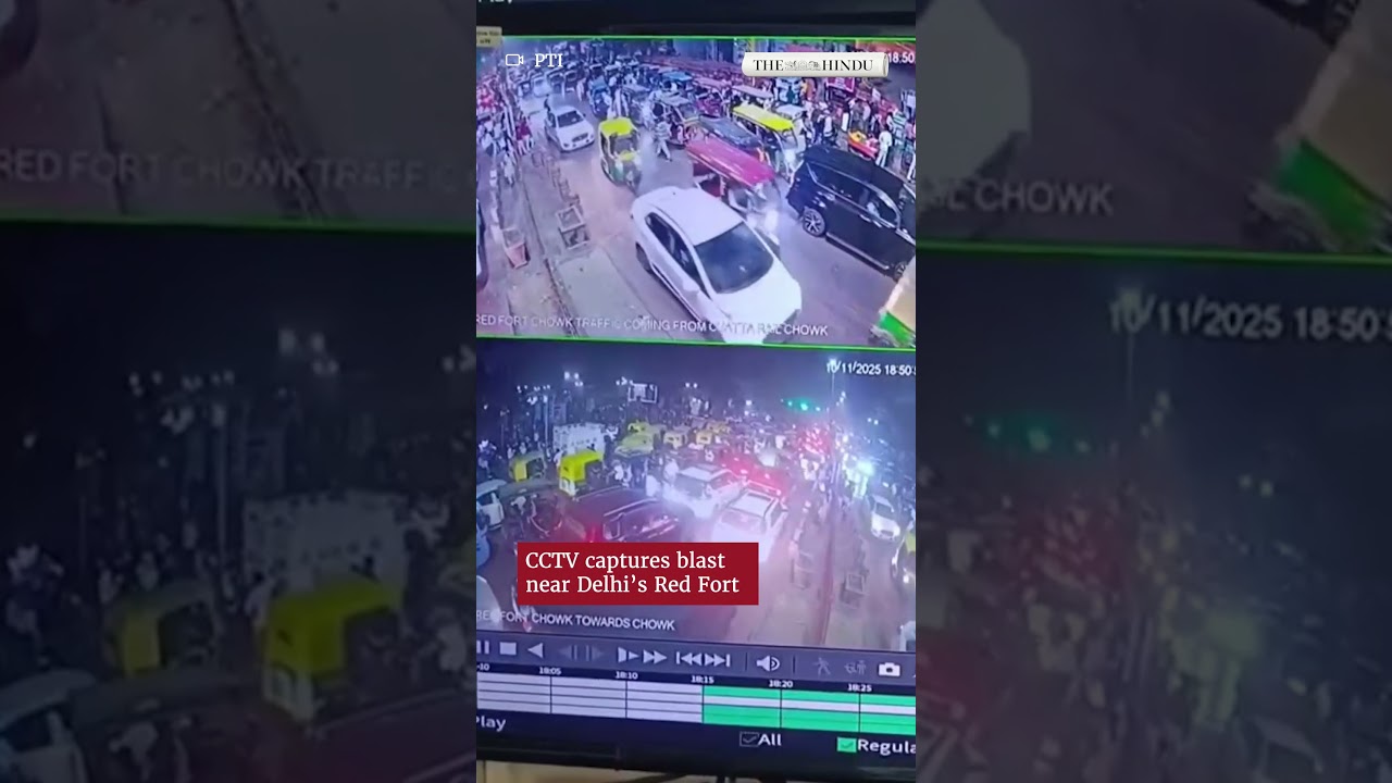 CCTV captures Red Fort blast