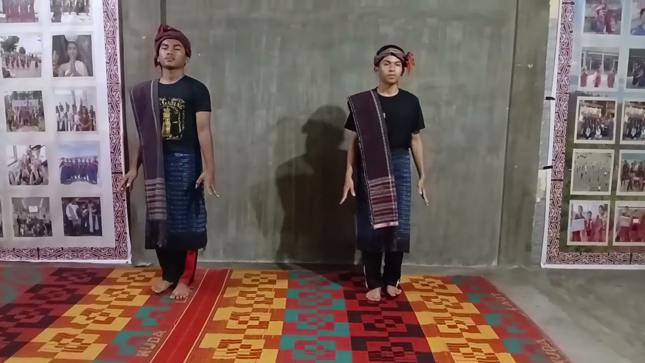 TUTORIAL DAN GERAKAN TORTOR SIRAJA DOLI by SANGGAR ANGEL ELKANEAN