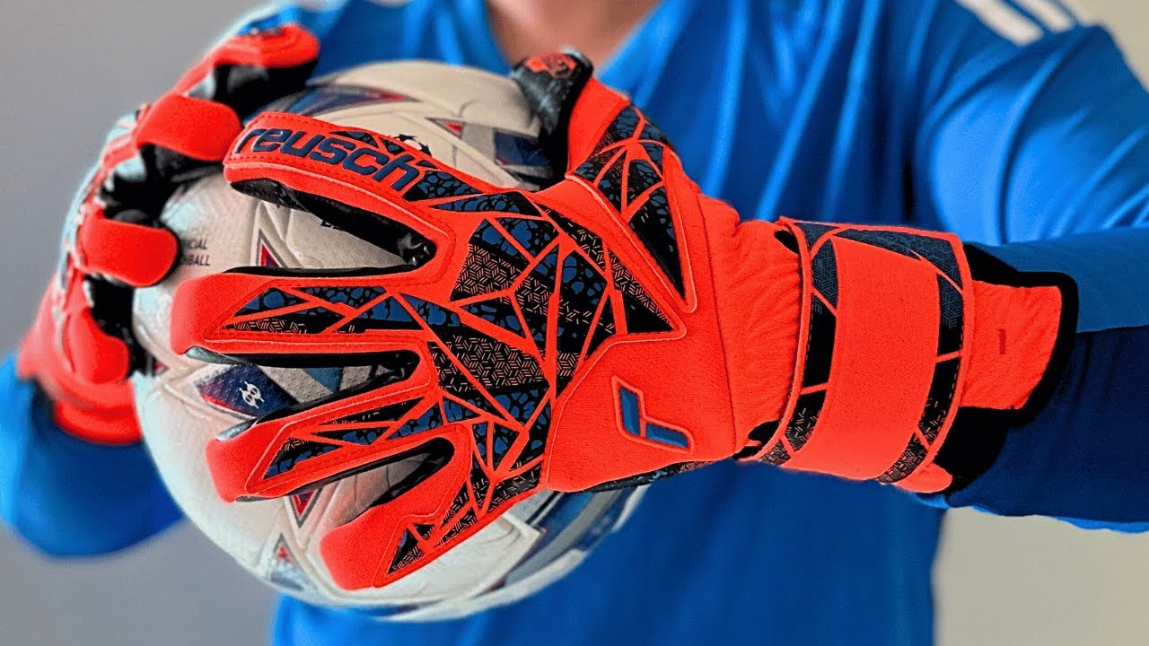 Reusch ATTRAKT FUSION GUARDIAN HYPER ORANGE Goalkeeper Gloves