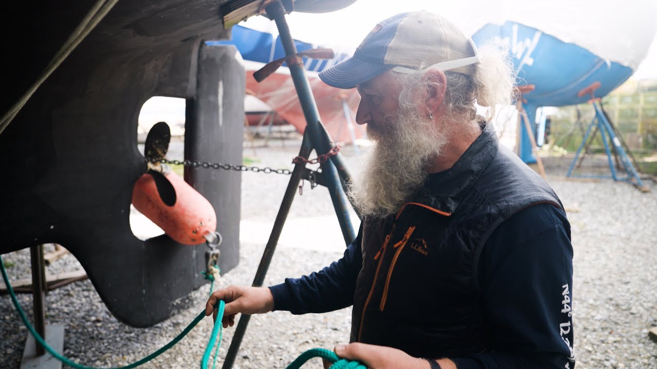 Tips to Free Snagged Lobster Buoy Lines From Your Boat