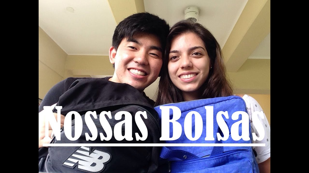 O que levamos nas nossas bolsas de faculdade ? - Vlog Mediários