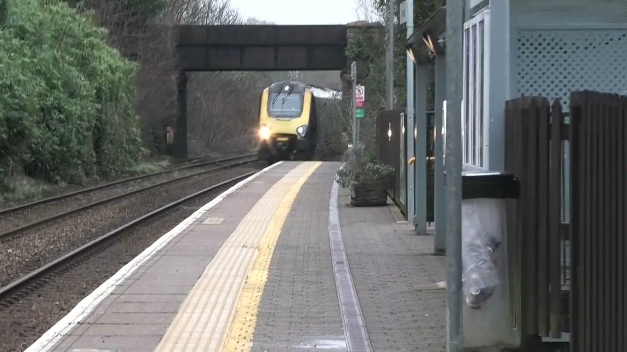 Voyager passes ivybridge with a tone 