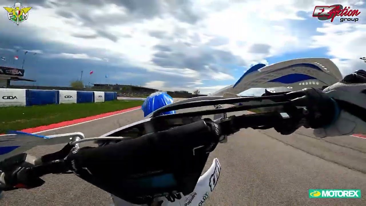 On board lap Ortona supermoto