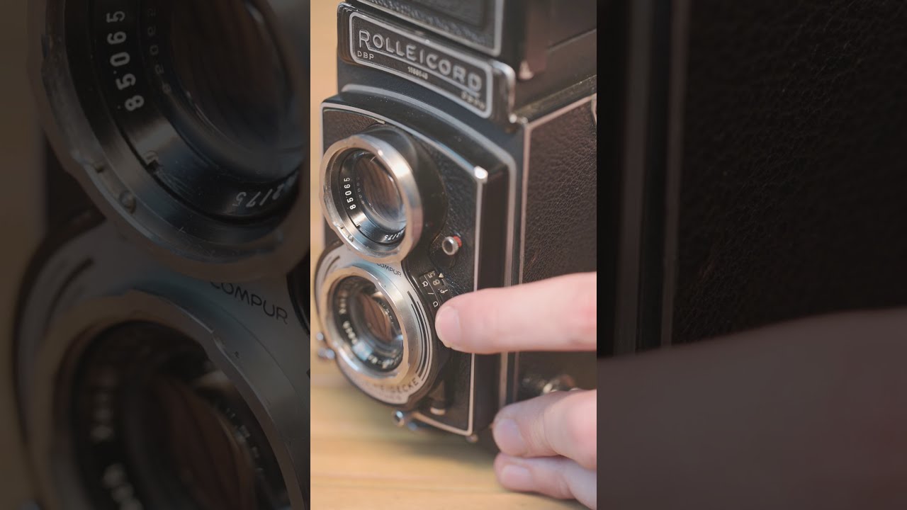 The Sound of a Rolleicord V - ASMR