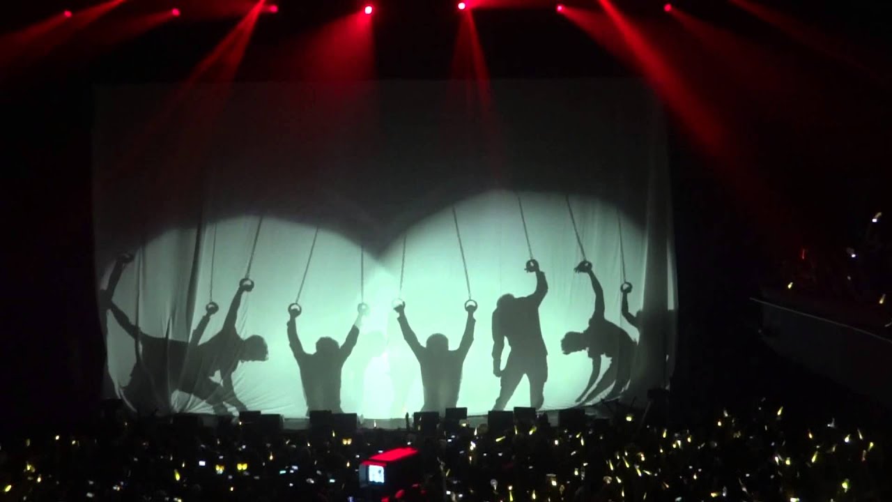 [Fancam] 131201 Opening concert + DESTINY - INFINITE [One Great Step in Paris] @ Olympia