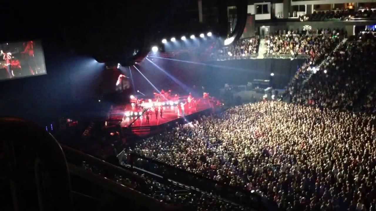 Bruno Mars Opening O2-World Berlin