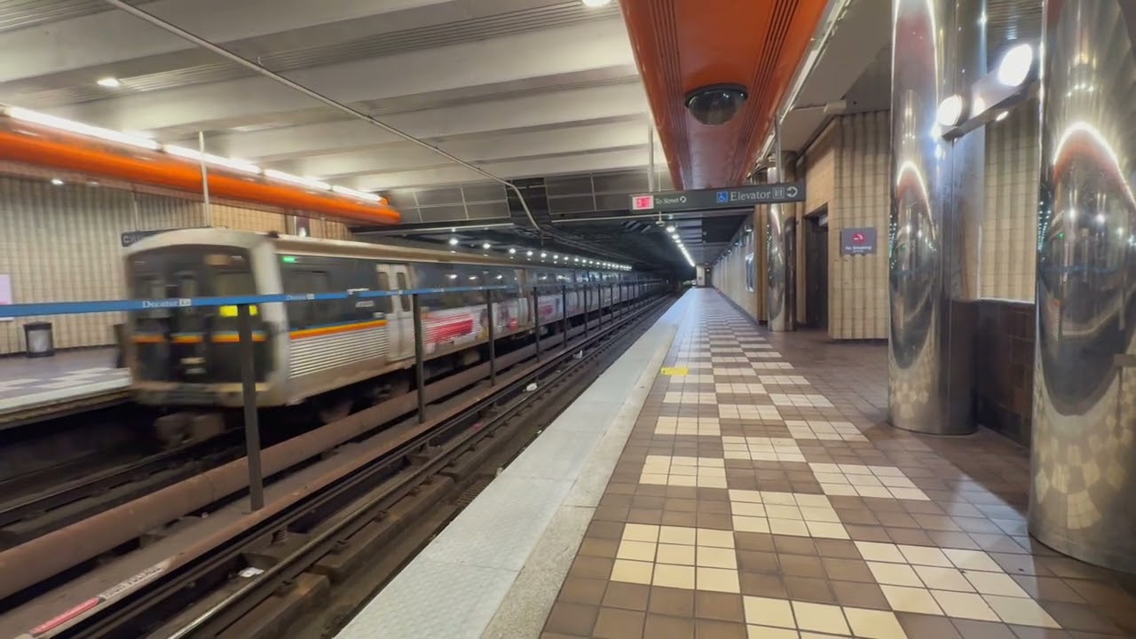 MARTA Rail - Blue Line at Decatur Station