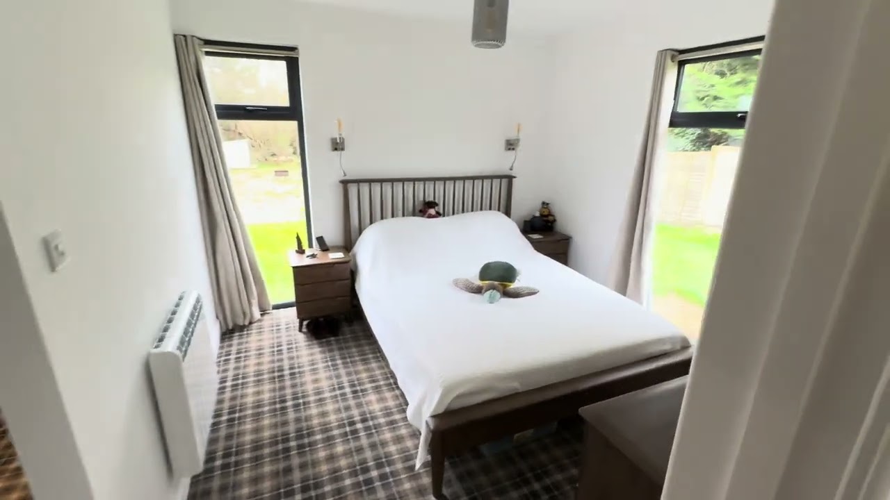 Granny Annexe - no planning permission required - 1 bedroom with dressing room.