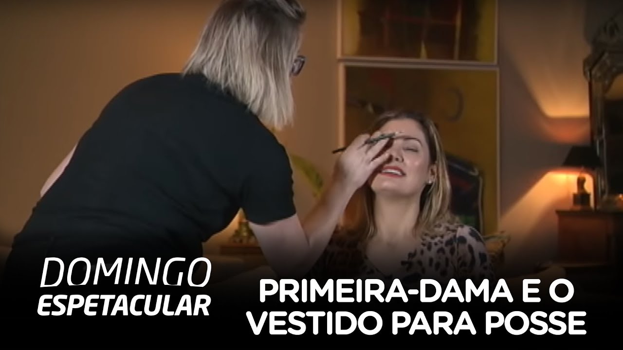 Estilista vaza pista sobre vestido de Michelle Bolsonaro para posse