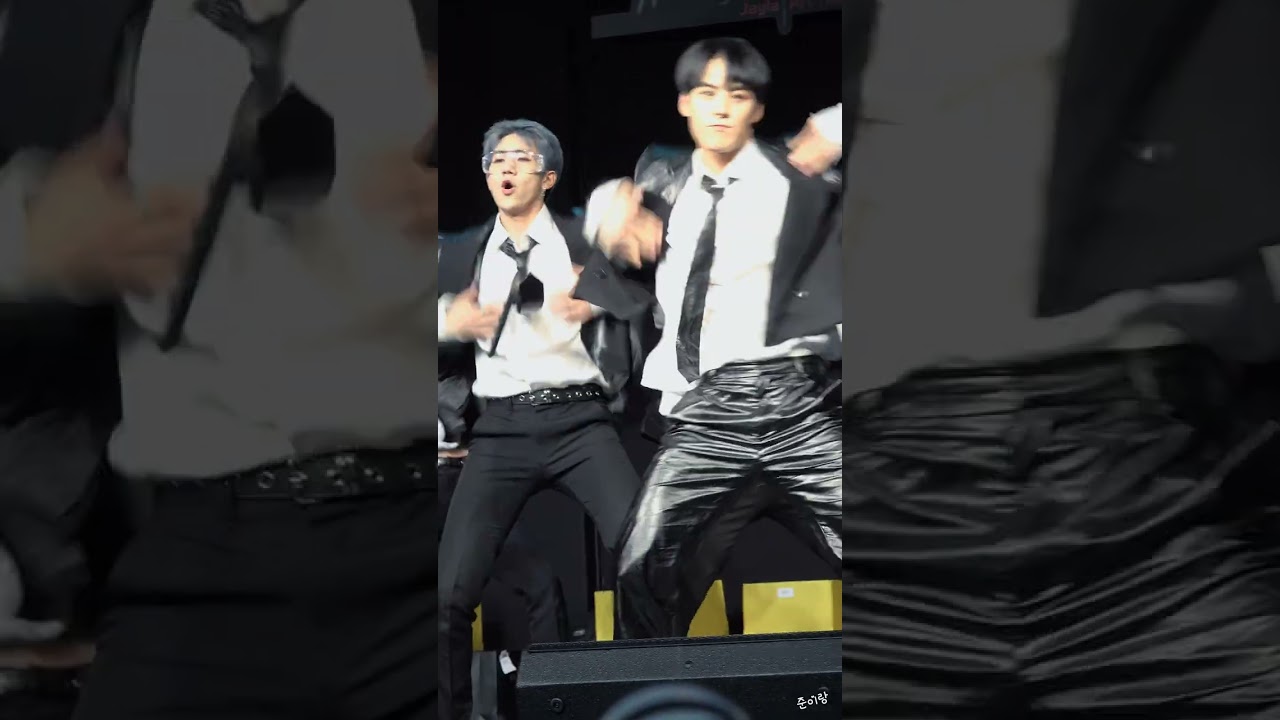 230325 디어마이뮤즈 팬사인회 Fix YOU 이재준 직캠 