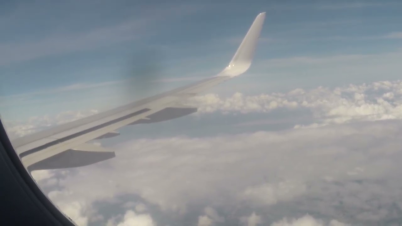 Sun PhuQuoc Airways Airbus A321-211 landing at Ho Chi Minh City