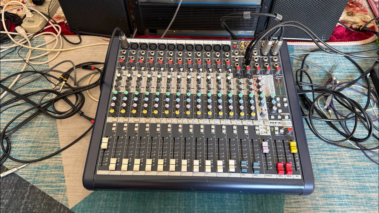 Mixer Soundcraft mfx12/2 bãi Anh quốc có effecf điện autovol