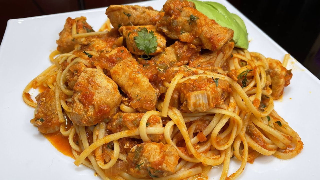 Tallarín de Pollo Ecuatoriano