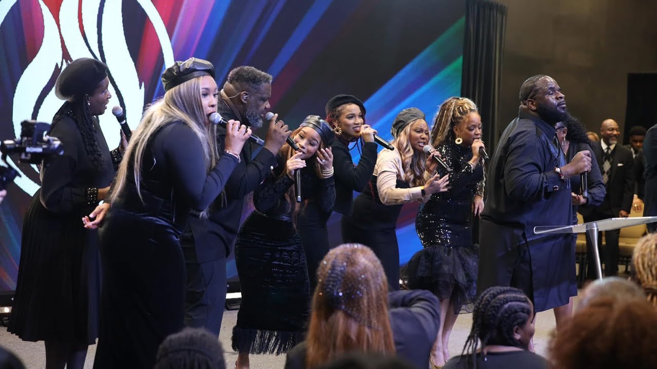 🔥 The Spirit And Truth AVENGERS Set The M3 Center On FIRE With This Medley! (It Gets Crazy!)