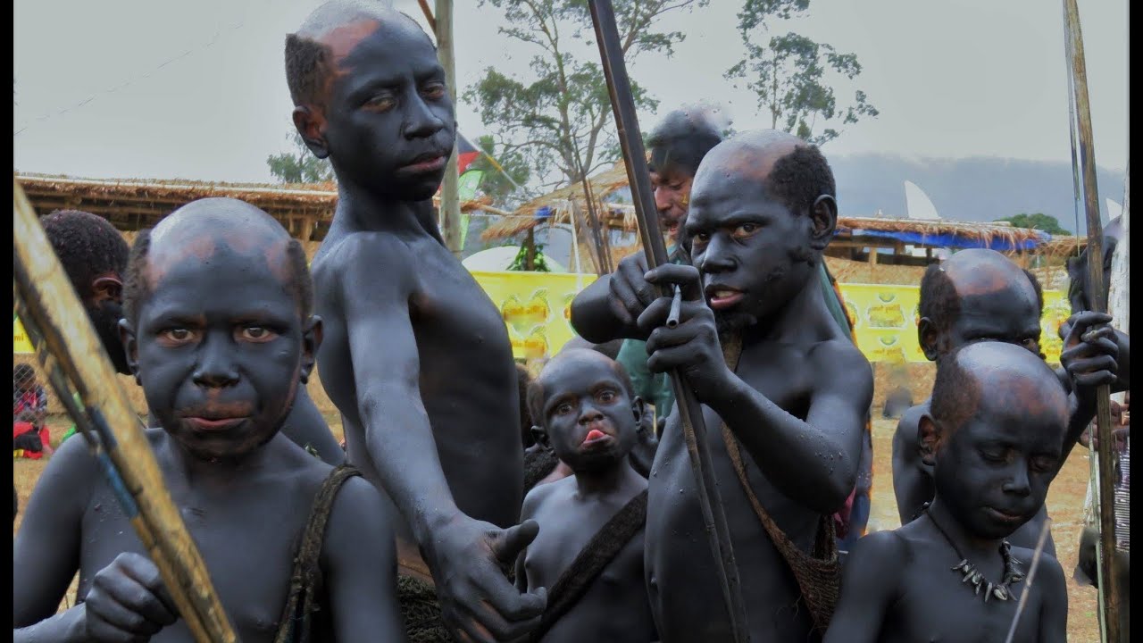 Mysterious Dwarf Tribe in Papua New Guinea