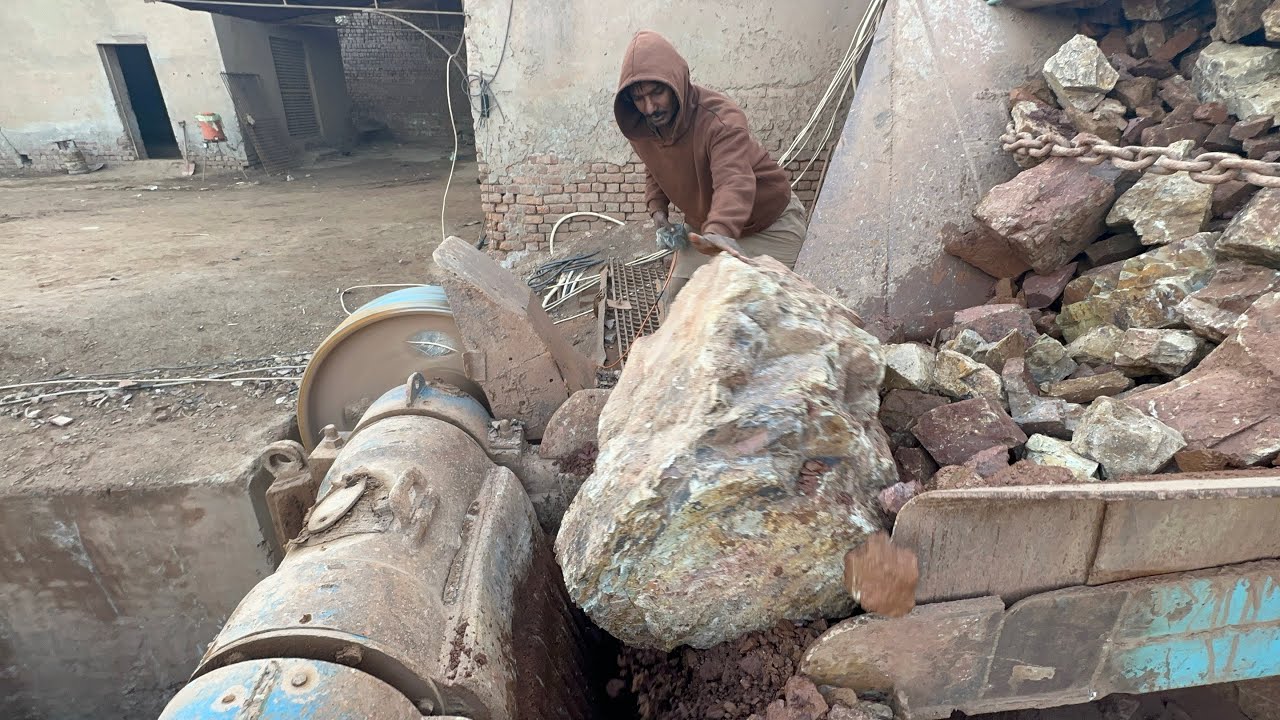 Extreme Stone Crushing Power 🔥 | Massive Boulder Breaking, Hammering & Heavy Machine Action”