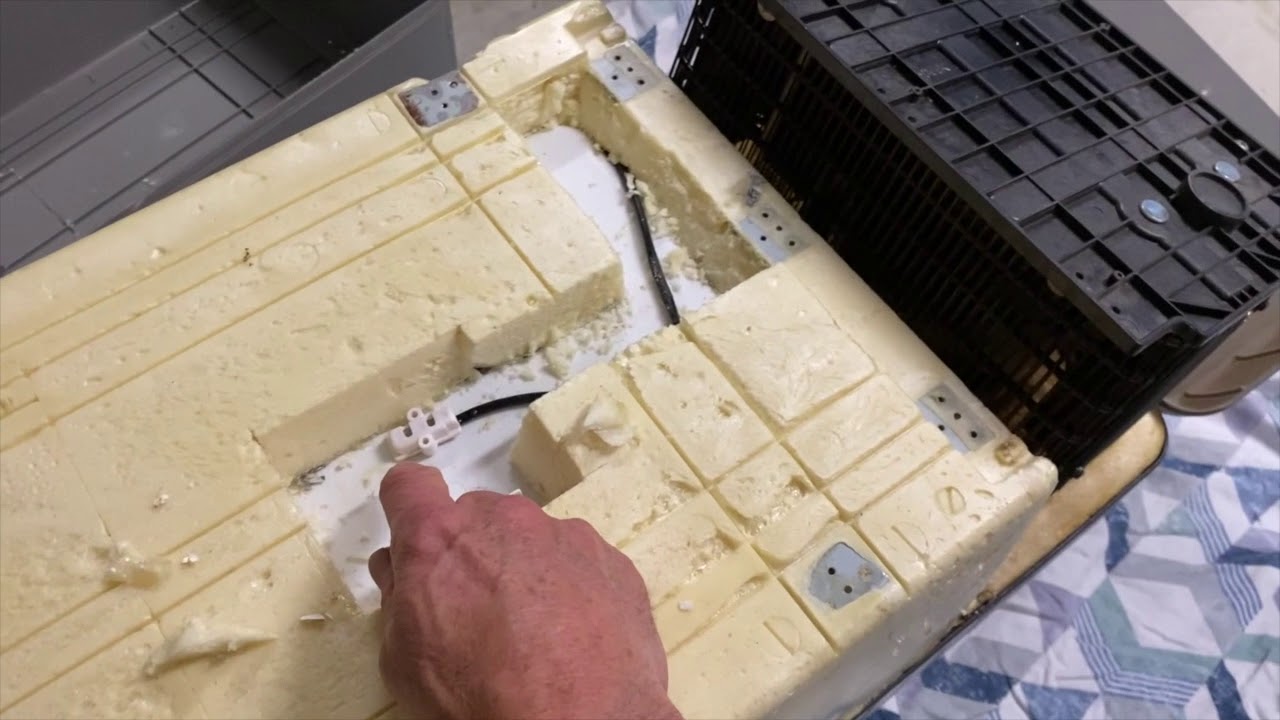 How To Replace The Thermistor In A Waeco CF50 Fridge
