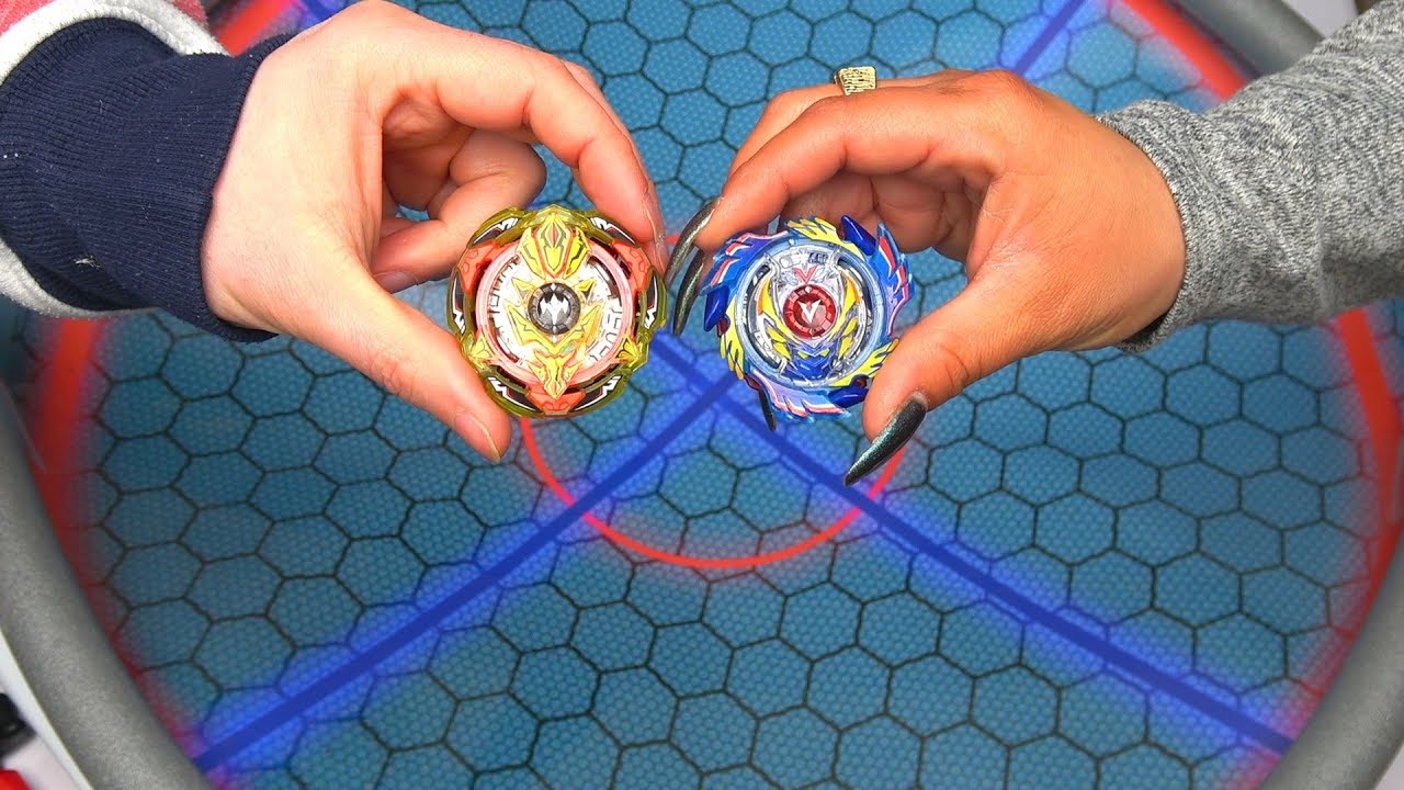 GOD VALKYRIE vs SCREW TRIDENT | REAL LIFE ANIME STADIUM Beyblade Burst Evolution/God