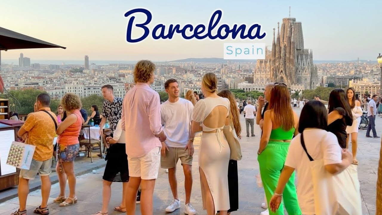 Barcelona, Spain 🇪🇸- The Summer Playground - 4K HDR Walking Tour