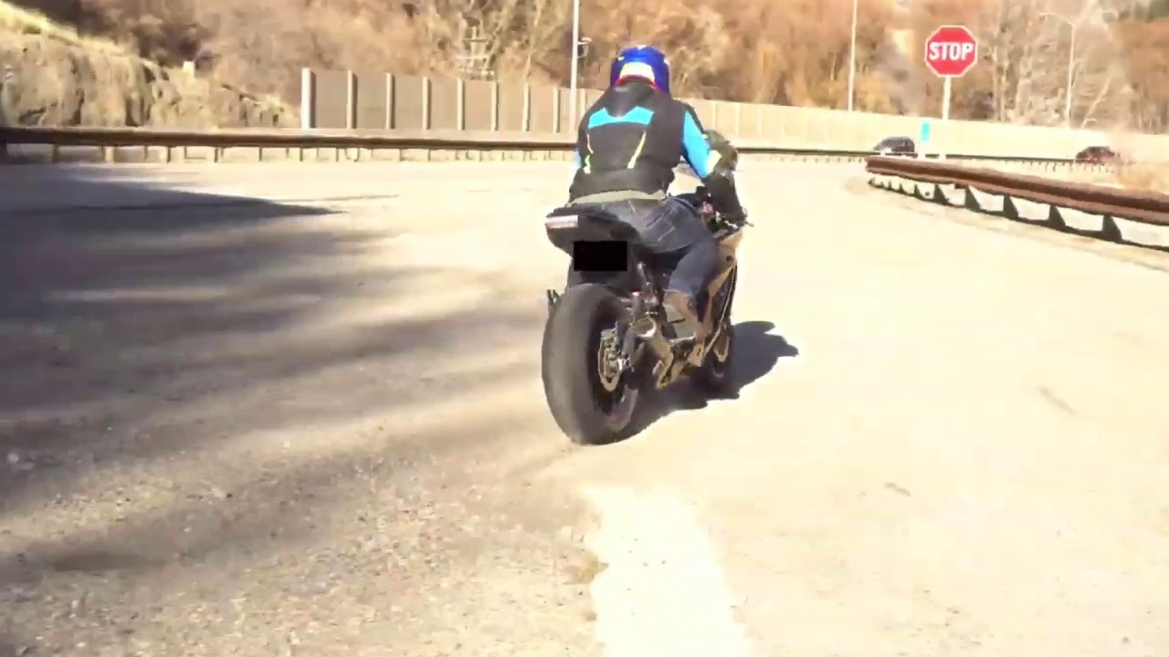 Zx10r Fly By (Tunnel)