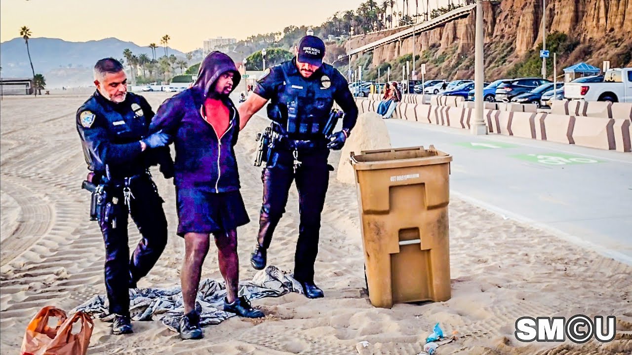𝗧𝗥𝗔𝗦𝗛 𝗖𝗔𝗡 𝗦𝗧𝗢𝗣: Officers Detain and Cite Homeless Man After Removing Trash From City Bin
