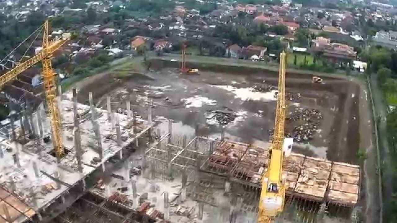 Pembangunan Hartono Lifestyle Mall