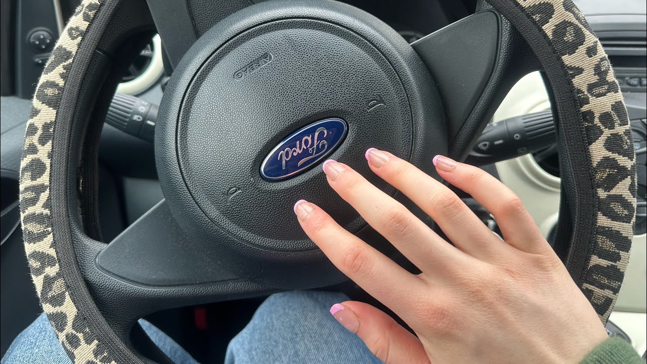 ASMR Tapping & scratching in my car 