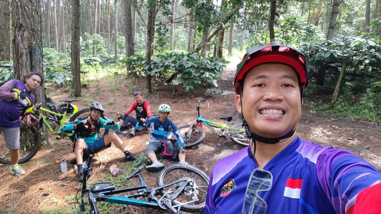 Menaklukan Puncak Jalur MTB Jambearum Sumberjambe Jember