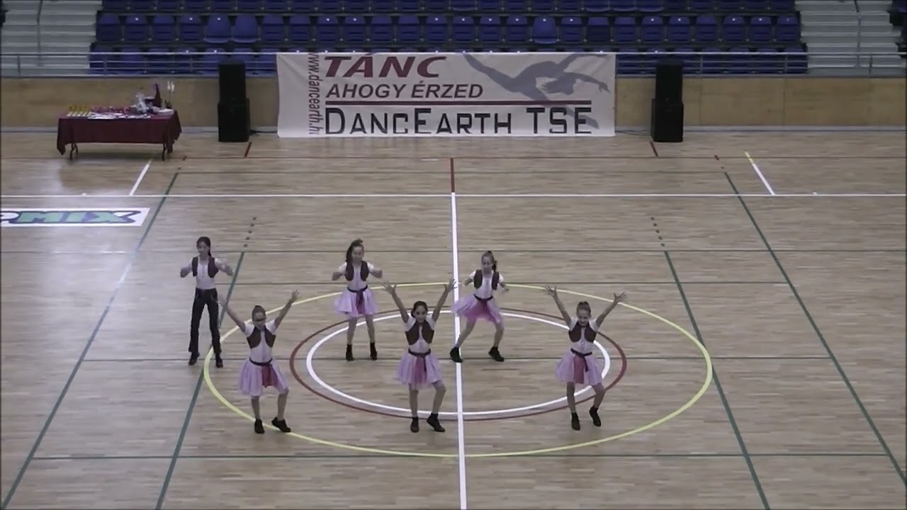 DancEarth évzáró 2024.12.15. - Bubbles