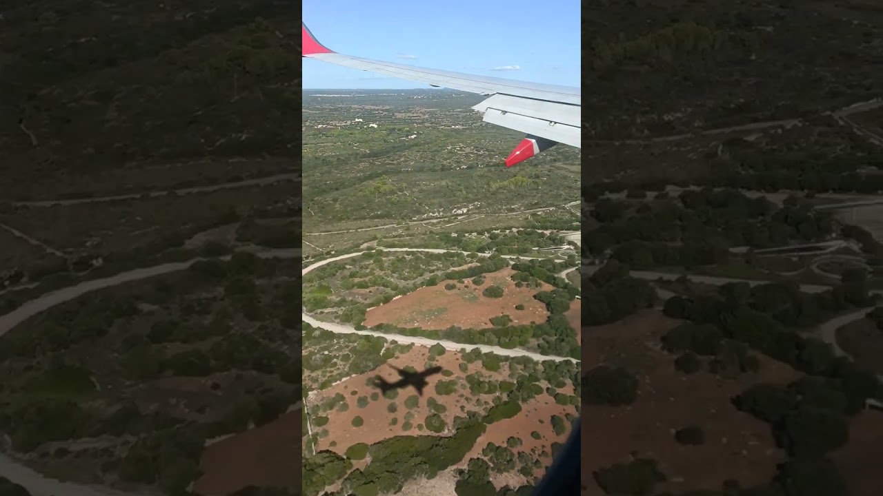 A perfect landing at Mahon Airport (MAH) Menorca. Just watch the shadow!
