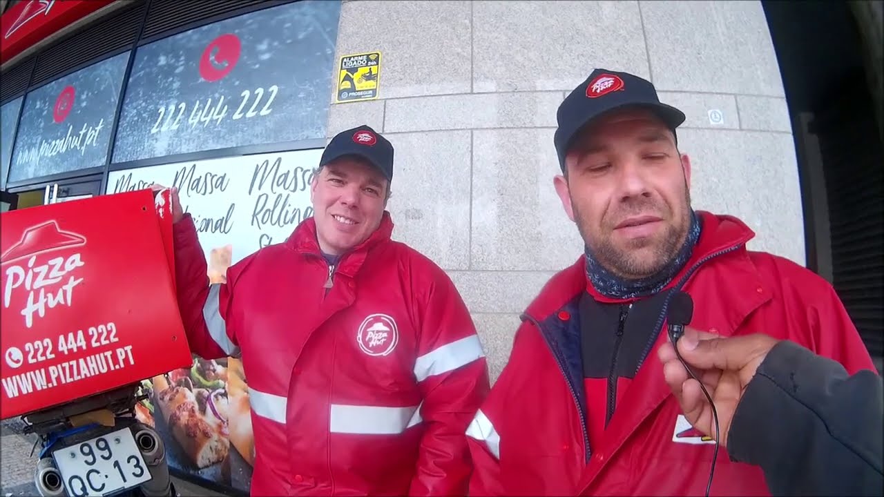 PIZZA HUT DAS ANTAS NO PORTO, SÓ MOTOCA GENTE BOA.