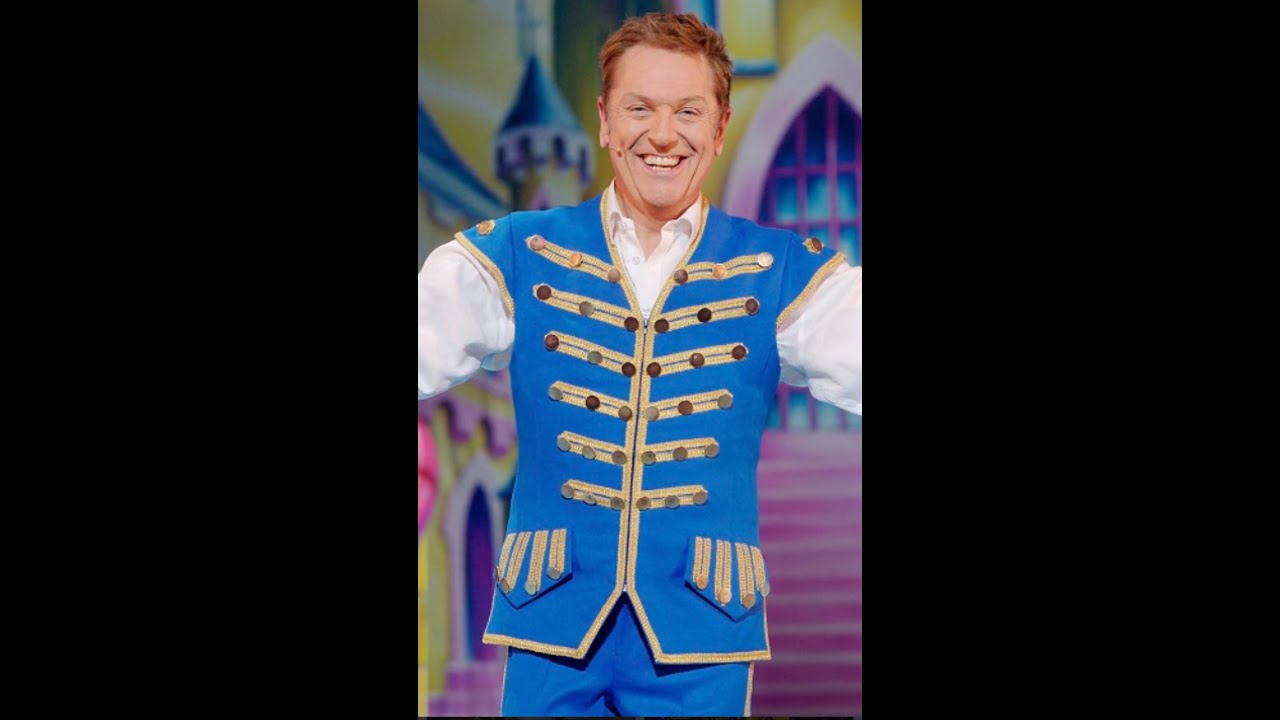 Brian Conley as Buttons in Plymouth Jan 2020