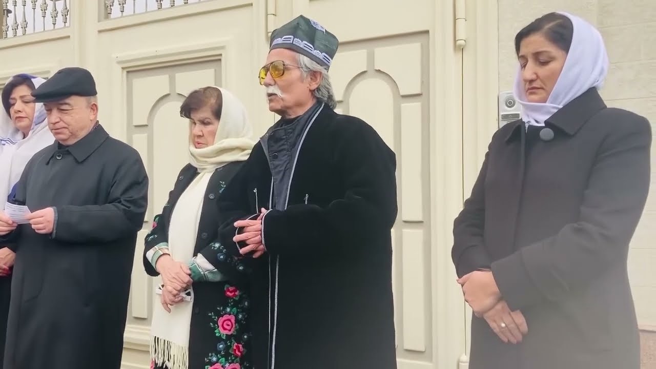 Асланшох дар Чанозаи Модараш сухане гуфт ки хама гиристанд....