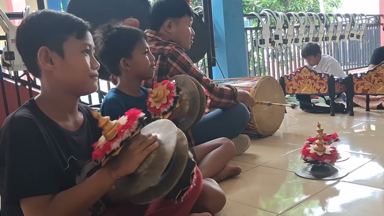 Latihan gendang beleq sdn 2 cakranegara bulan 27 januari 2026