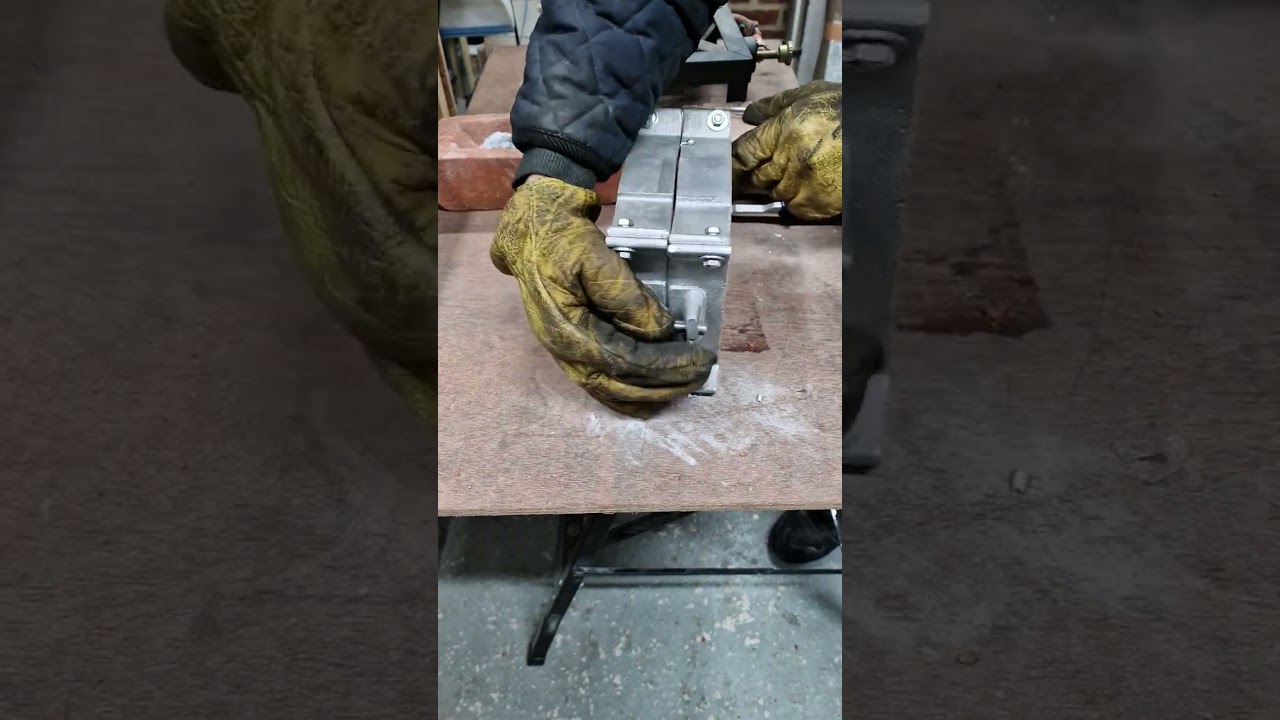 Creating a personalised bracket