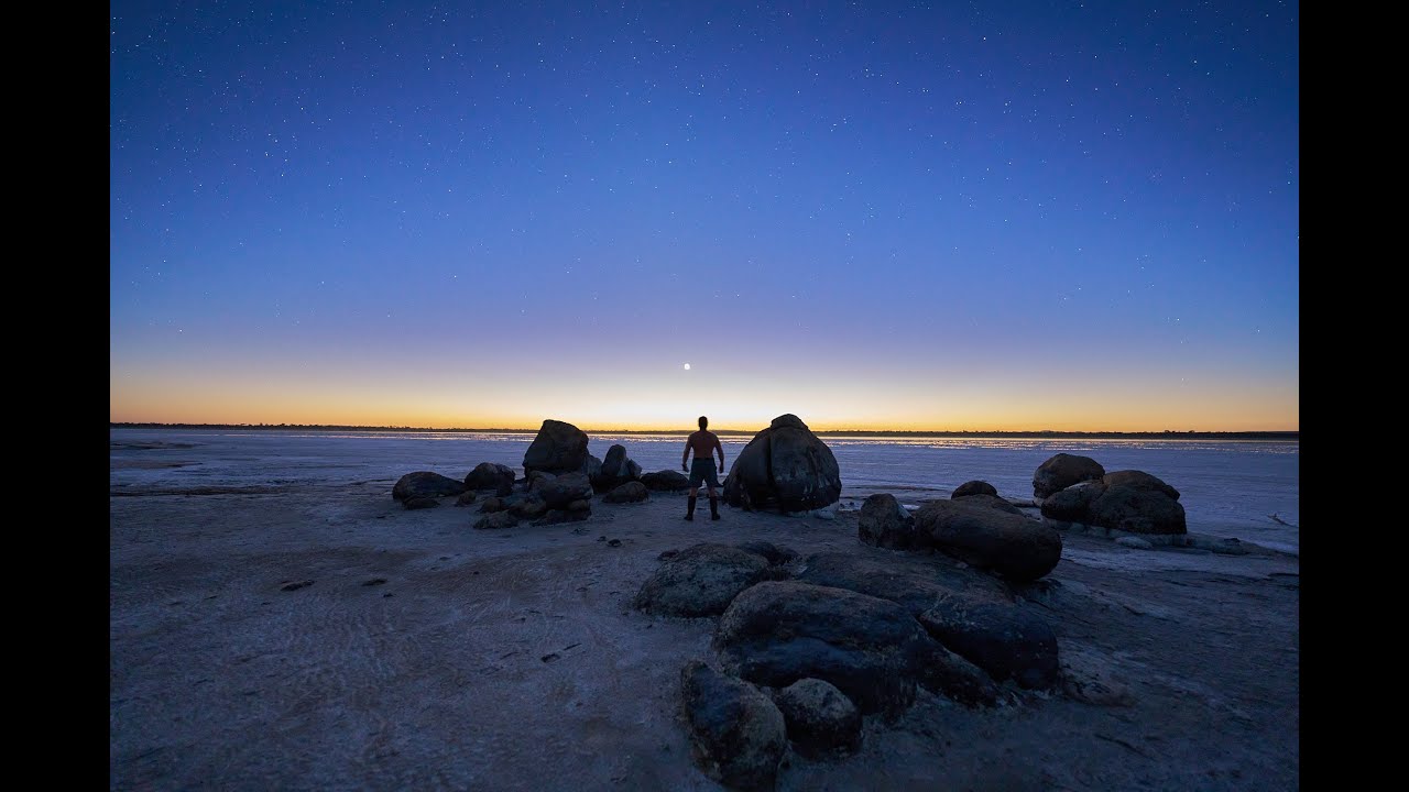 Astro-shoot, UFOs, country town stores and breaking things..