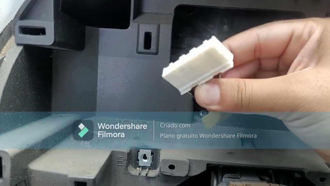 Remover painel de instrumentos NISSAN VERSA / Painel manchado