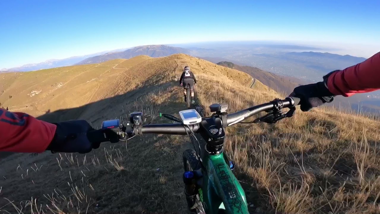 Sentiero 153 e tutto il 212  del Monte Grappa