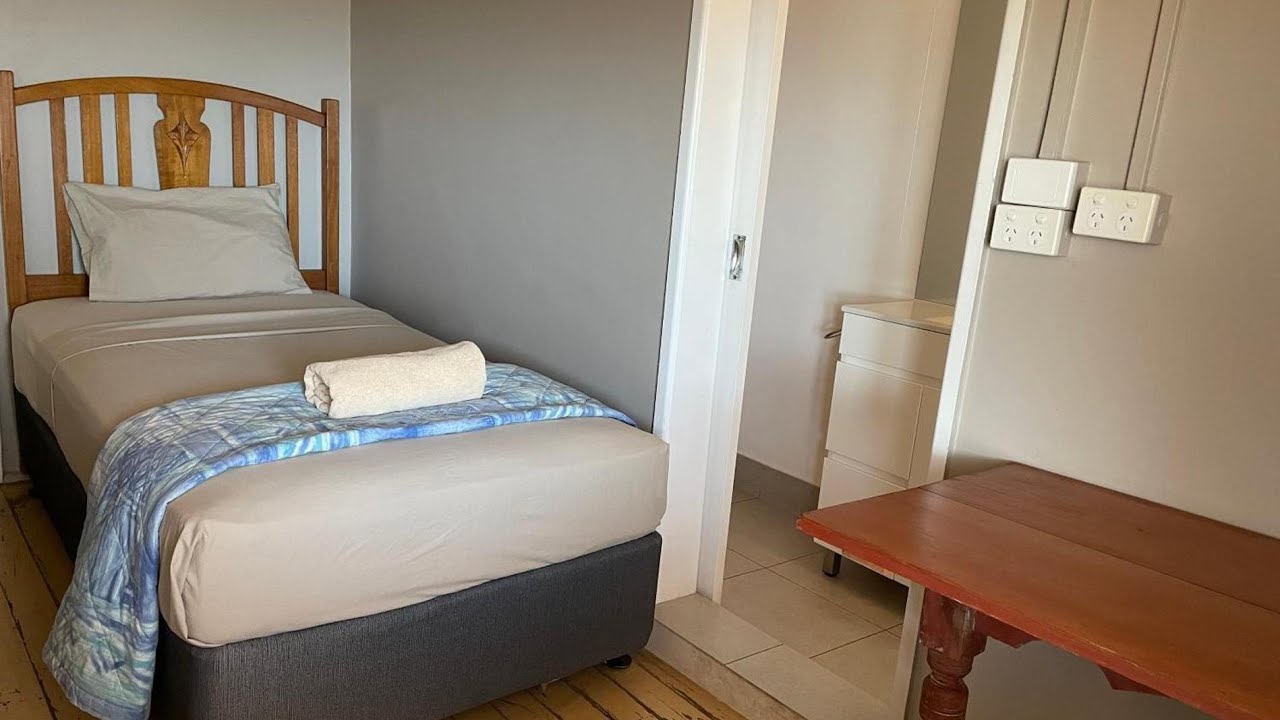 Hotel Corones, Charleville, Australia