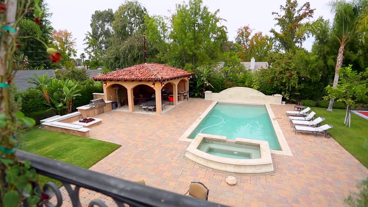 Spectacular Tarzana Home: 18735 Wells Dr.
