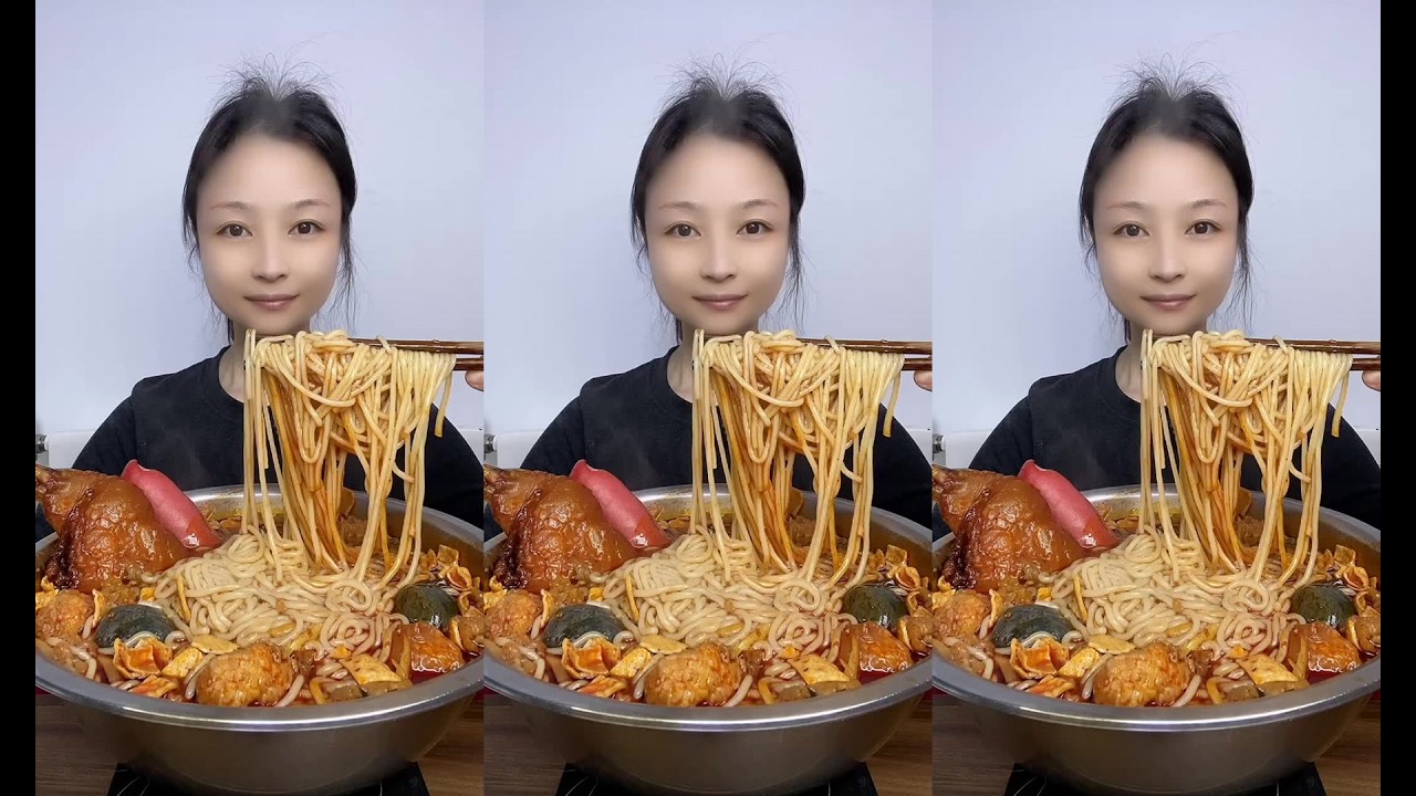 CHINESE MUKBANG SWEETFOOD,CAKE EATING SHOW EATING SPICY NOODLES YummyMukbang