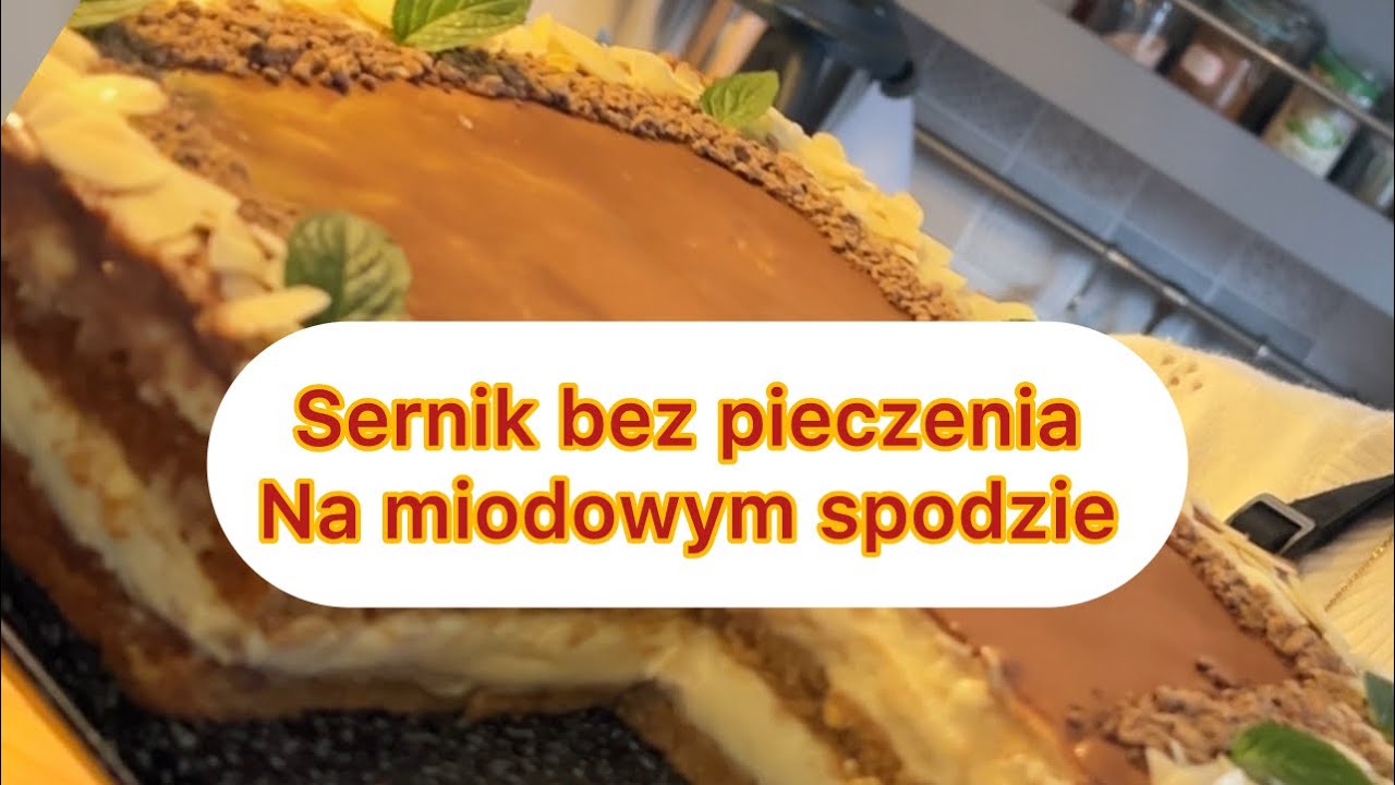Sernik gotowany na miodowym spodzie 