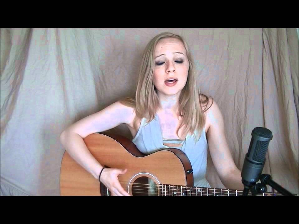 California King Bed Rihanna - MadilynBailey (Cover)