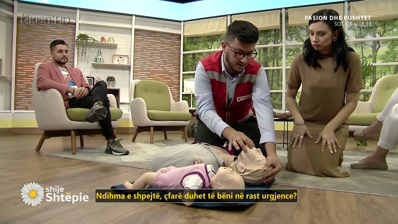 Pa panik! Ja si të ndihmoni dikë që i ka rënë të fikët